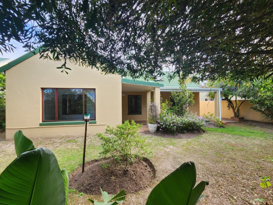 2 Bedroom Property for Sale in King George Park Western Cape